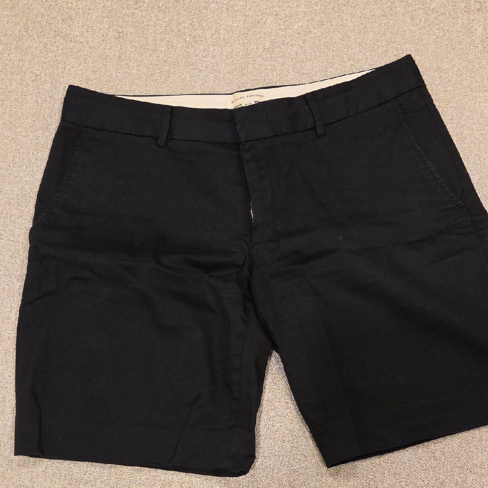 Banana Republic Black Flat Front Women's Shorts